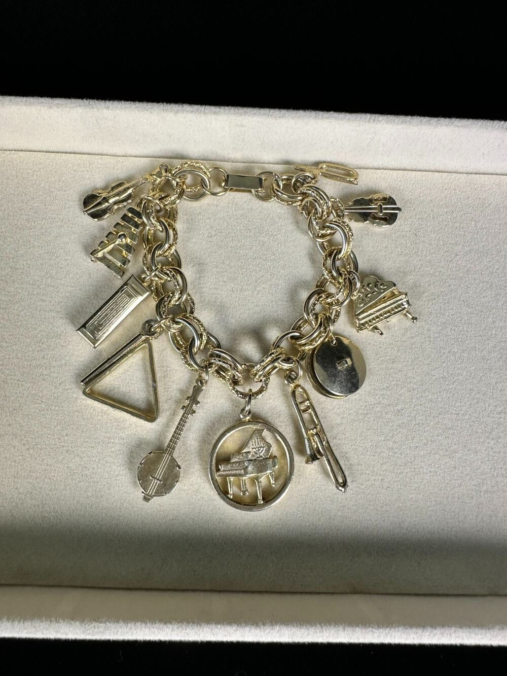 Vintage Music Charm Bracelet Gold Instruments Piano Banjo Teacher 7.5"